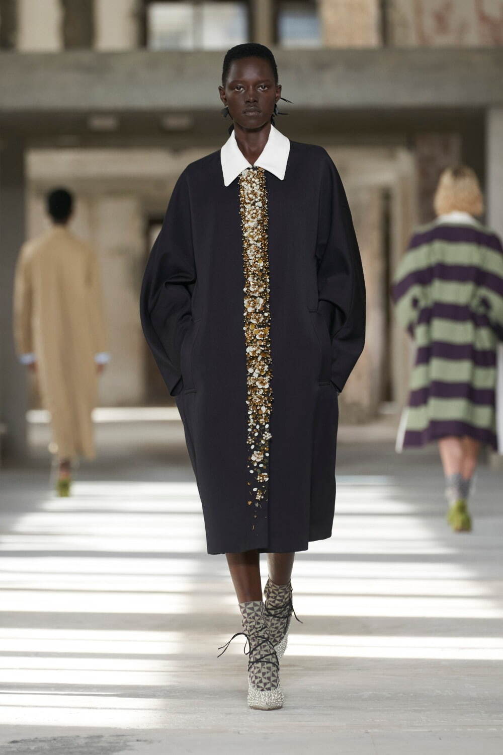 ドリス ヴァン ノッテン(DRIES VAN NOTEN) 2024年春夏ウィメンズコレクション  - 写真60