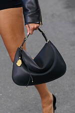 クロエ 2024年春夏コレクション - 花々が咲き誇る楽園で｜写真18