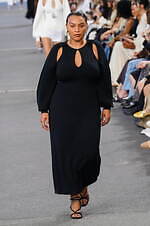 クロエ 2024年春夏コレクション - 花々が咲き誇る楽園で｜写真52