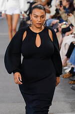 クロエ 2024年春夏コレクション - 花々が咲き誇る楽園で｜写真53