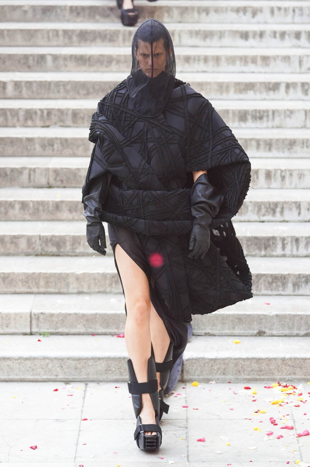 リック・オウエンス(Rick Owens) 2024年春夏ウィメンズコレクション シルエット - 写真26