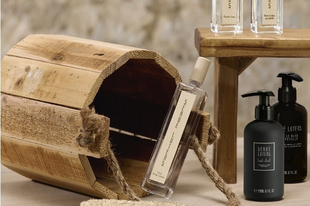セルジュ・ルタンス“水”に着想した香りのボディローション、清潔なリネンや爽やかな海をイメージ