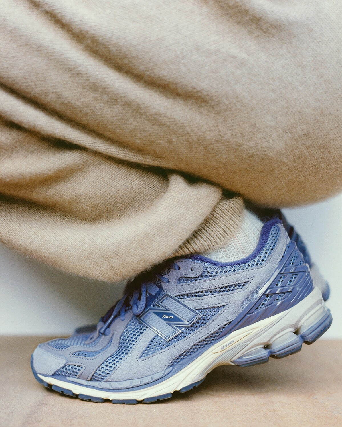 オーラリー(AURALEE), ニューバランス(New Balance) 1906R｜写真7