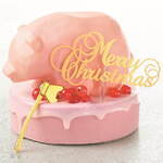 京王百貨店23年クリスマスケーキ、オーナメントのプティガトーを乗せたボックス型ケーキ＆熊型ケーキ｜写真2