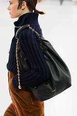 ロエベ 2024年春夏コレクション - 魚眼レンズを通して見た景色のように｜写真72