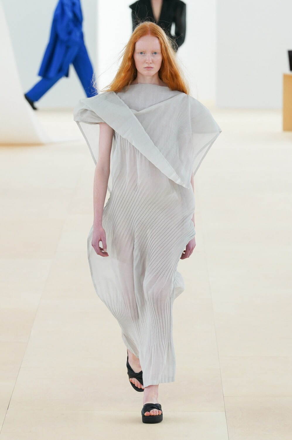 イッセイ ミヤケ(ISSEY MIYAKE) 2024年春夏ウィメンズコレクション シルエット - 写真26