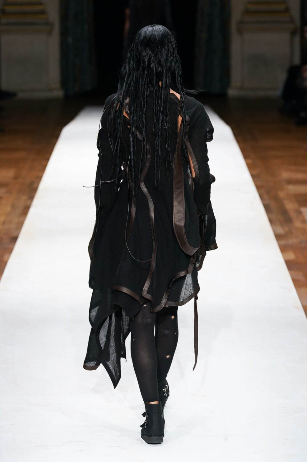 ヨウジヤマモト 2024年春夏<span>コレクション</span> - 写真93