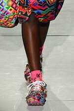 コム デ ギャルソン 2024年春夏コレクション - 色の衝突｜写真13