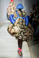 コム デ ギャルソン 2024年春夏コレクション - 色の衝突｜写真25