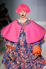 コム デ ギャルソン 2024年春夏コレクション - 色の衝突｜写真35