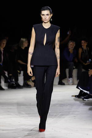 マックイーン(McQueen) 2024年春夏ウィメンズコレクション  - 写真4