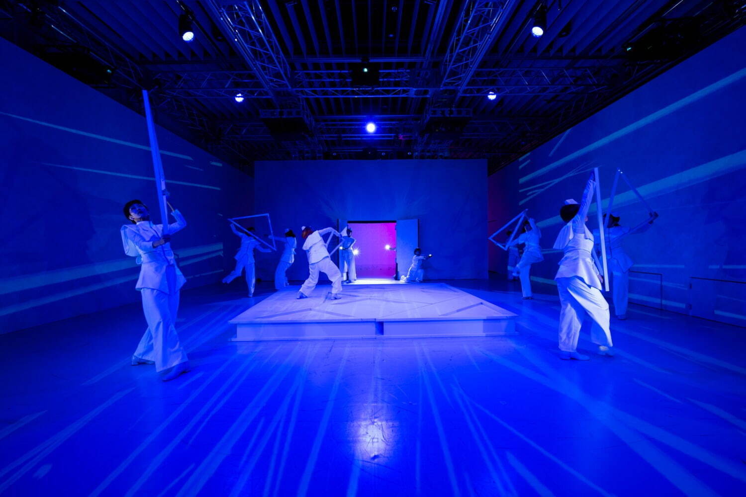 “ダンス×最新デジタル技術”による没入型パフォーマンス、虎ノ門ヒルズ「TOKYO NODE」で｜写真24