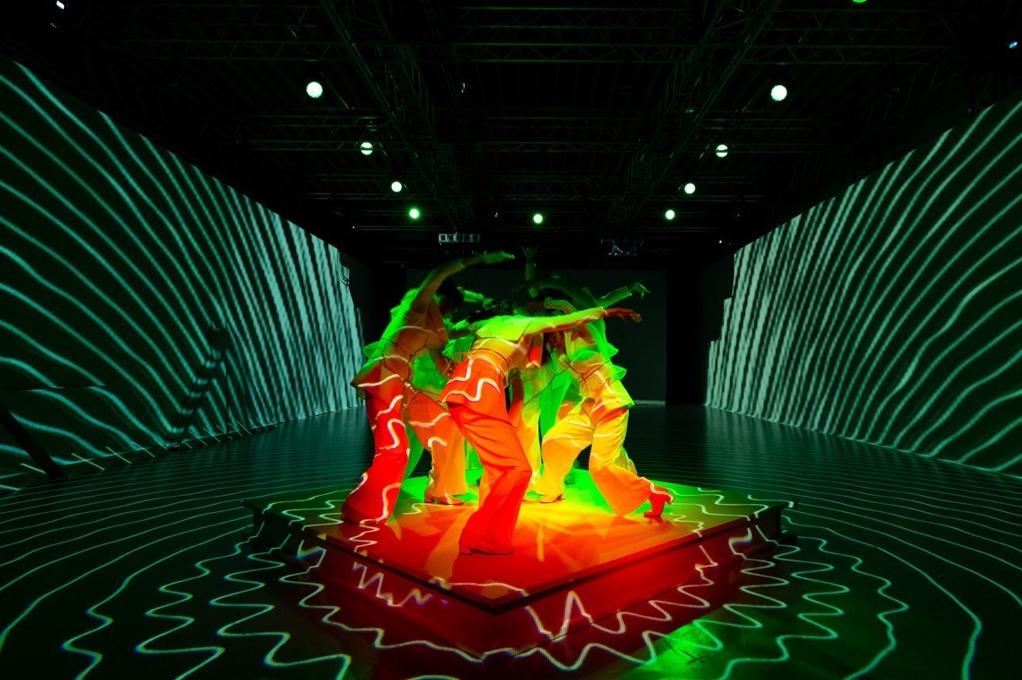 デジタル｜“ダンス×最新デジタル技術”による没入型パフォーマンス、虎ノ門ヒルズ「TOKYO NODE」で
