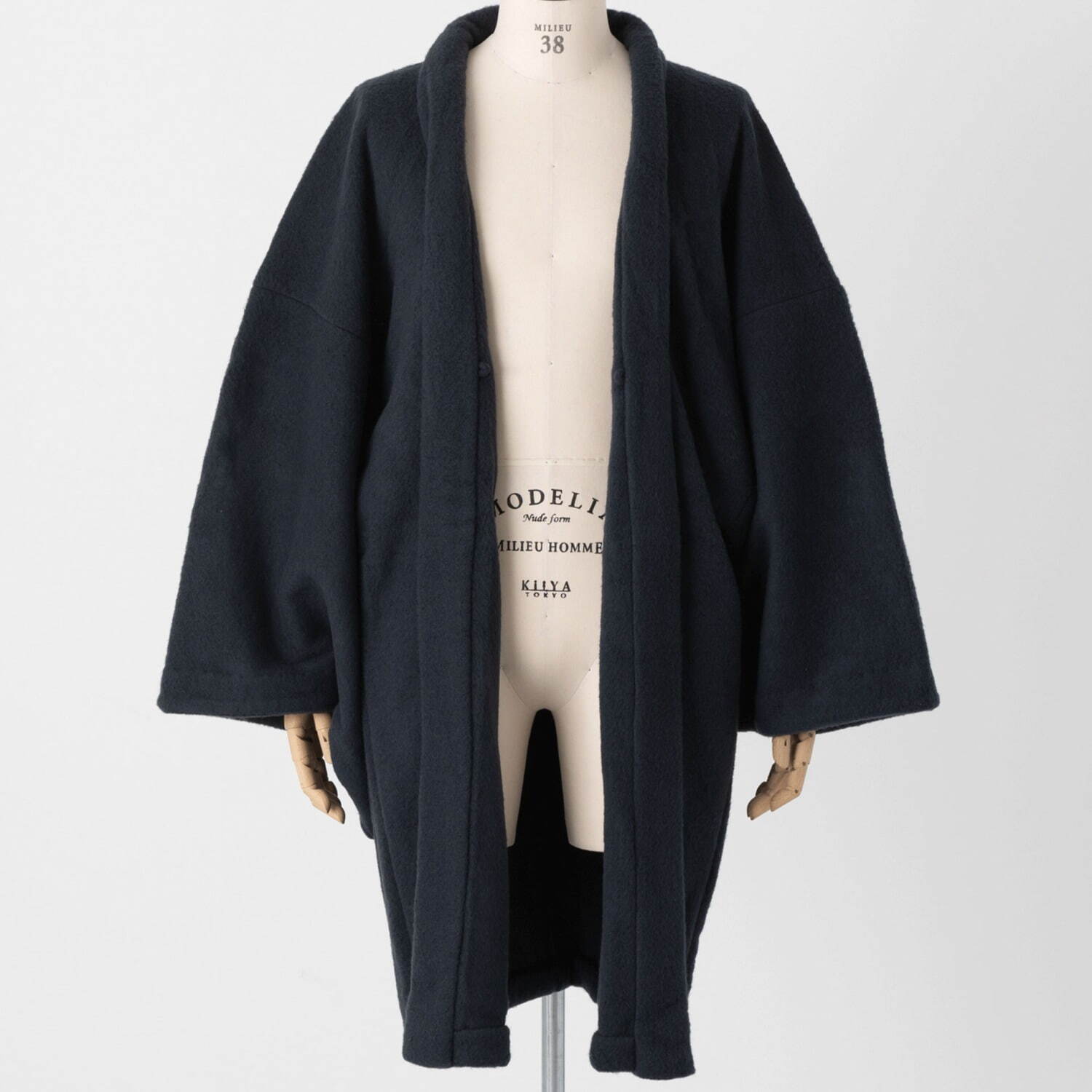Y. & SONS×グラフペーパー“帯要らず”のフランネルきもの、軽やかなフリース羽織などアウターも｜写真8