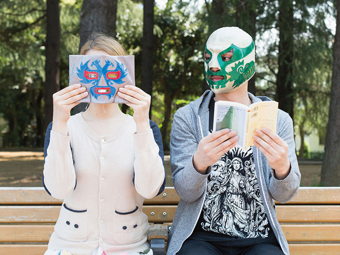 プロレスマスク型ブックカバー「BOOK MASK」発売 | 写真