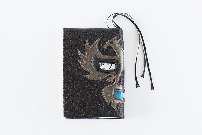 プロレスマスク型ブックカバー「BOOK MASK」発売｜写真6