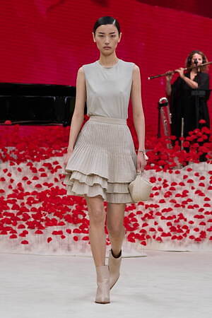 アクリス(Akris) 2024年春夏ウィメンズコレクション  - 写真13