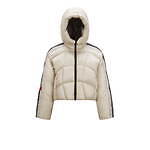 モンクレール × アディダス オリジナルス、曲線キルティングのダウンジャケットや冬仕様スニーカー｜写真7