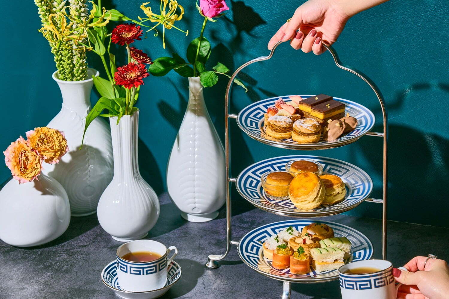 セント レジス ホテル 大阪「セントレジスアフタヌーンティー」オペラやパリブレストなどフランス菓子