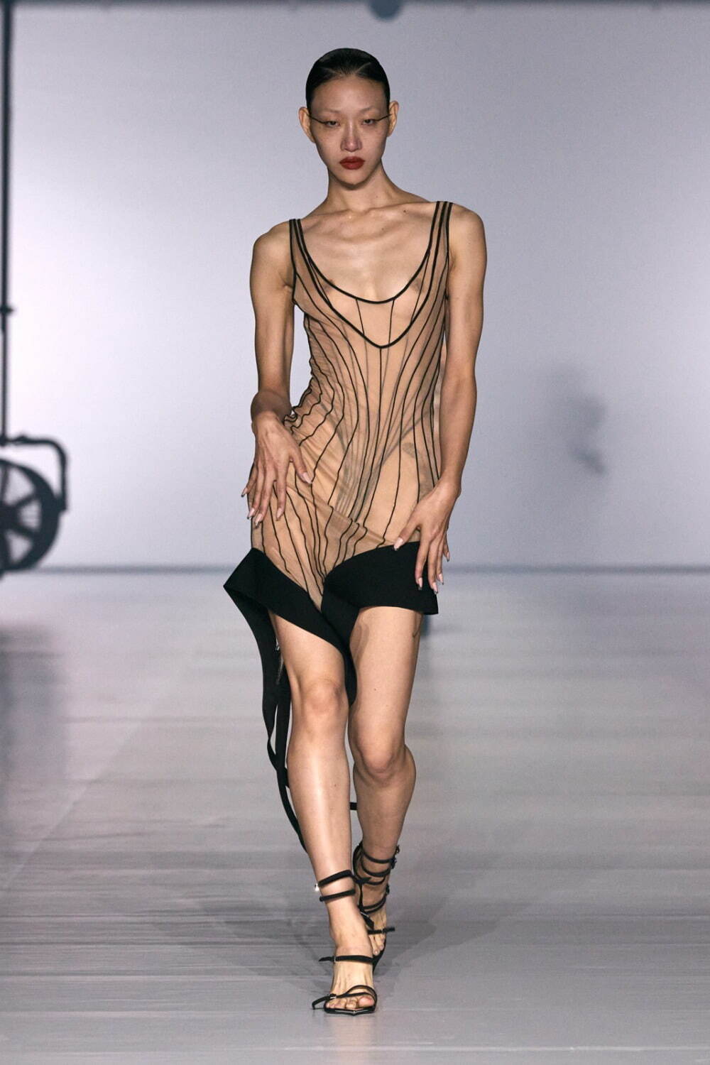 ミュグレー(MUGLER) 2024年春夏ウィメンズ&メンズコレクション  - 写真6