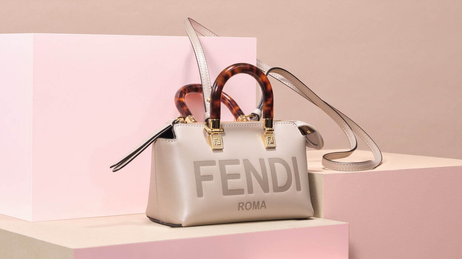 フェンディ(FENDI) バイ ザ ウェイ FF｜写真13