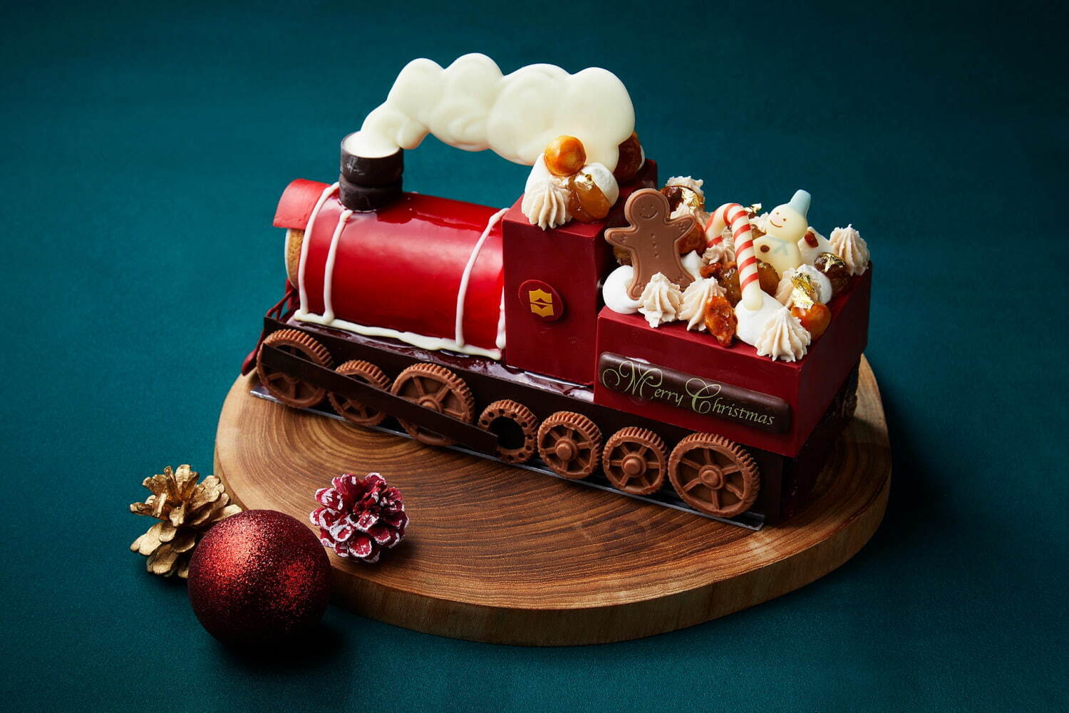 ＜シャングリ・ラ 東京＞クリスマスケーキ23年、栗尽くしの“汽車型”ケーキ