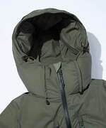 ナンガ×エフシーイーのメンズ＆ウィメンズダウンウェア、フード付きジャケットやロングベストなど｜写真26