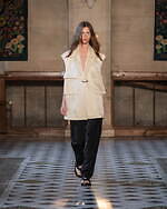 ウジョー 2024年春夏コレクション - 軽さと重厚感、メリハリあるテーラリング｜写真23