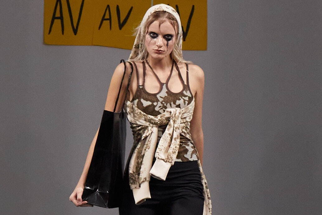 アヴァヴァヴ 2024年春夏 ウィメンズ&メンズ コレクション