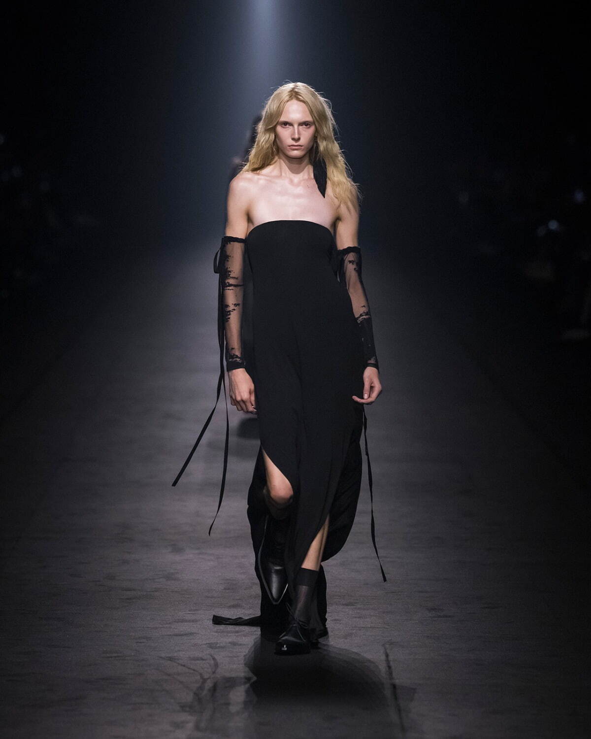 アン ドゥムルメステール(ANN DEMEULEMEESTER) 2024年春夏ウィメンズコレクション  - 写真13