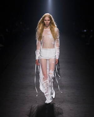 アン ドゥムルメステール(ANN DEMEULEMEESTER) 2024年春夏ウィメンズコレクション  - 写真17