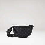 ルイ・ヴィトン新作メンズバッグ、モノグラム・エクリプスキャンバスの“半月型”クロスボディなど｜写真1