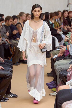 キコ・コスタディノフ(KIKO KOSTADINOV) 2024年春夏ウィメンズコレクション  - 写真21