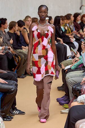 キコ・コスタディノフ(KIKO KOSTADINOV) 2024年春夏ウィメンズコレクション  - 写真31