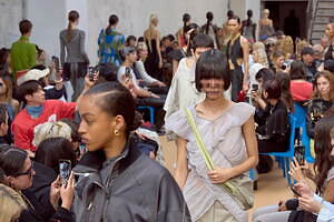 キコ・コスタディノフ(KIKO KOSTADINOV) 2024年春夏ウィメンズコレクション  - 写真34