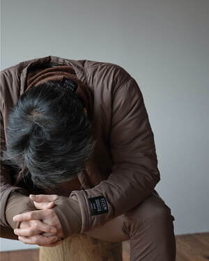 アンダーカバー×ノンネイティブの“作務衣”防風アウターやグイディブーツ、小津安二郎から着想｜写真39