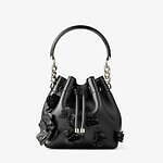 ジミー チュウの23年冬新作バッグ、“蘭の花”が咲くショルダー＆バケットバッグなど｜写真4