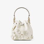 ジミー チュウの23年冬新作バッグ、“蘭の花”が咲くショルダー＆バケットバッグなど｜写真5