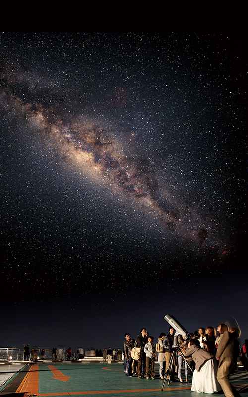 「星空カフェ」が六本木にオープン - プラネタリウム投影、夏の星空イベントなど｜写真2