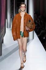 ミュウミュウ 2024年春夏コレクション - 美の再定義｜写真12