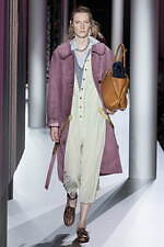 ミュウミュウ 2024年春夏コレクション - 美の再定義｜写真27