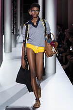 ミュウミュウ 2024年春夏コレクション - 美の再定義｜写真34