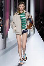 ミュウミュウ 2024年春夏コレクション - 美の再定義｜写真43