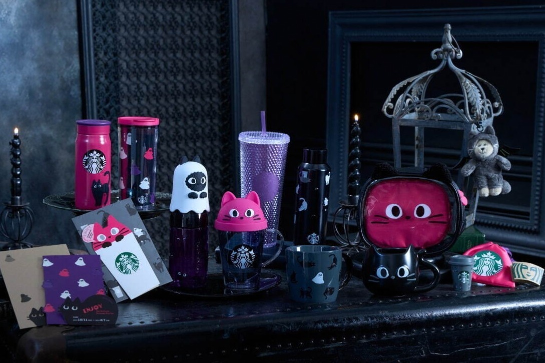 新品、発売日に店頭で購入。スターバックス ハロウィン 猫型マグカップ 2点➕α