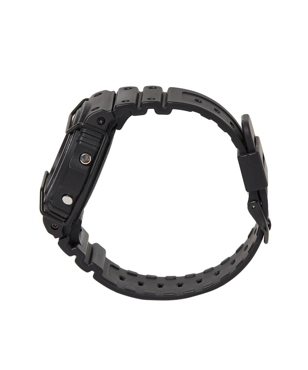 N.ハリウッド×G-SHOCK、“丸型ベゼル”腕時計「DW-5700」をオール