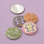 リリー ブラウン×ケイタ マルヤマ、総レースのチャイナワンピースやパンダ型ボアバッグ｜写真25