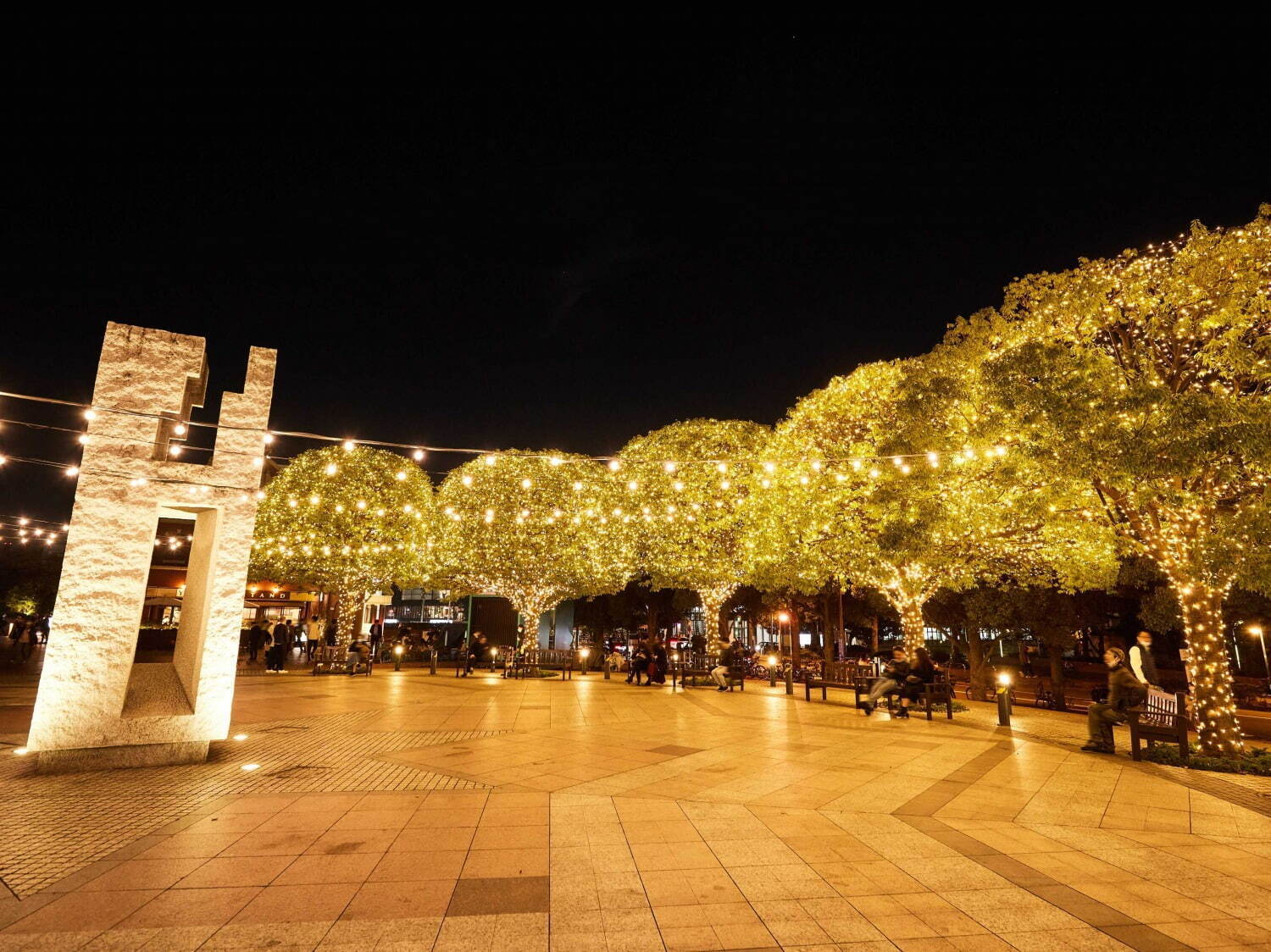 恵比寿ガーデンプレイスのイルミネーション23、世界最大級バカラシャンデリア＆4年ぶりクリスマスツリー｜写真7