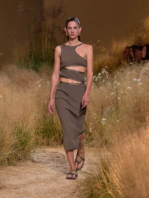 w300_HERMES_2024ss_018.jpg w300_HERMES_2024ss_018.jpg