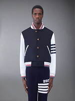 トム ブラウンの設立年“2003”を施した20周年Tシャツ＆ジャケット、伊勢丹新宿店で先行発売｜写真169