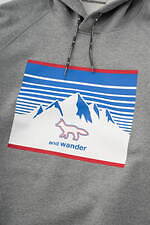 メゾン キツネ × アンドワンダー、“フォックス・チェック柄”フリースや“スキーをするキツネ”フーディー｜写真8